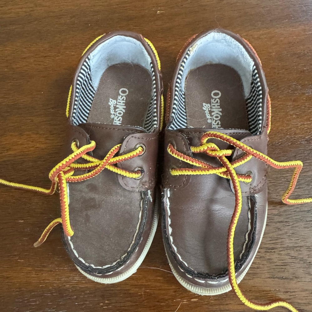 OshKosh B'gosh Moccasins Brown and Yellow Casual Style
